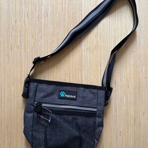 Pet Dog Puppy Obedience Training Treat Bag Feed Bait Food Snack Pouch Belt Bags